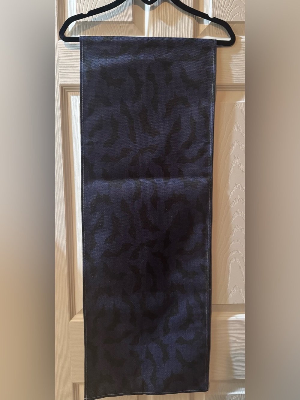 NWT Purple and Black Bat Halloween Table Runner, 13x72